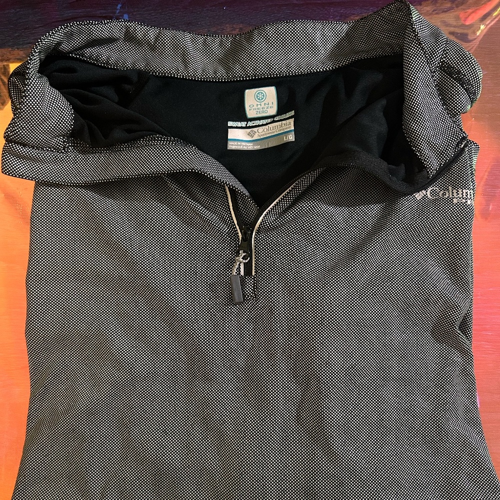 Columbia Pull Over